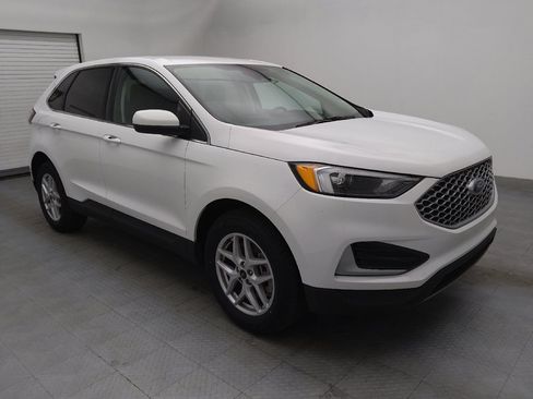 Used 2024 Ford Edge SEL image 11