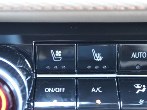 New 2026 Chevrolet Equinox ACTIV w/ Convenience Package III FWD image 13