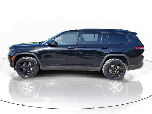 Used 2023 Jeep Grand Cherokee L Laredo image 5