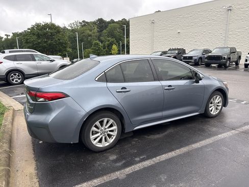 Used 2023 Toyota Corolla XLE FWD image 6