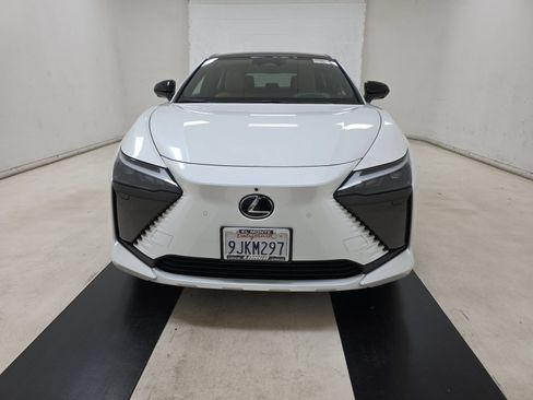 Used 2023 Lexus RZ 450e Premium w/ Technology Package AWD/4WD image 9