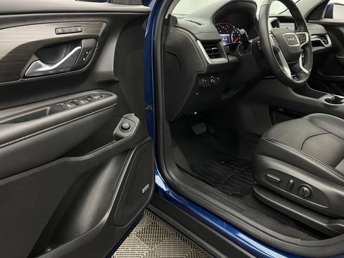 Used 2022 GMC Terrain SLT w/ Infotainment Package II AWD/4WD image 16