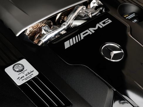 Used 2025 Mercedes-Benz AMG GT 63 image 24