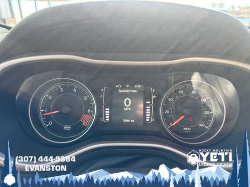 Used 2015 Jeep Cherokee Latitude AWD/4WD image 26