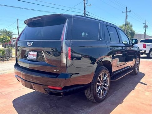Used 2023 Cadillac Escalade Sport AWD/4WD image 4