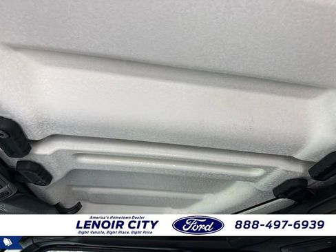 Used 2025 Jeep Gladiator Sport w/ Premium Package image 17