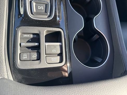 Certified 2025 Honda Pilot EX-L image 32