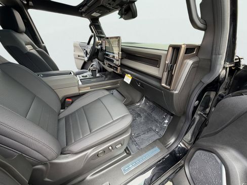 Used 2024 GMC Hummer EV 2X w/ LPO, Illumination Package image 26