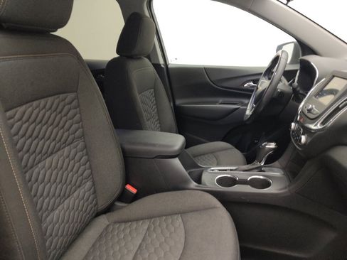 Used 2019 Chevrolet Equinox LT image 21