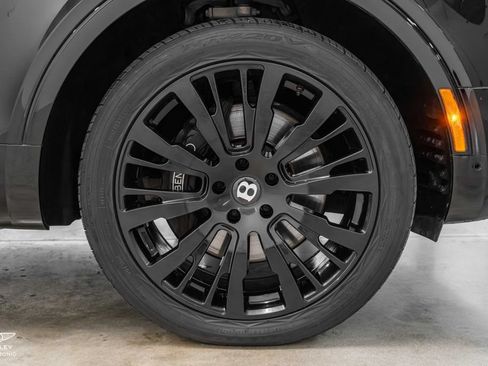 Used 2017 Bentley Bentayga AWD/4WD image 5