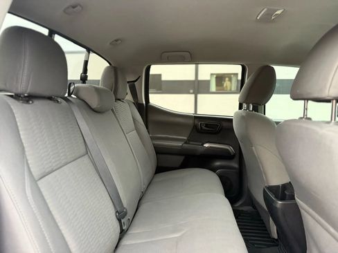 Used 2017 Toyota Tacoma SR5 w/ Tow Package image 22