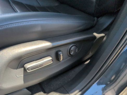Used 2023 Honda CR-V EX-L image 16