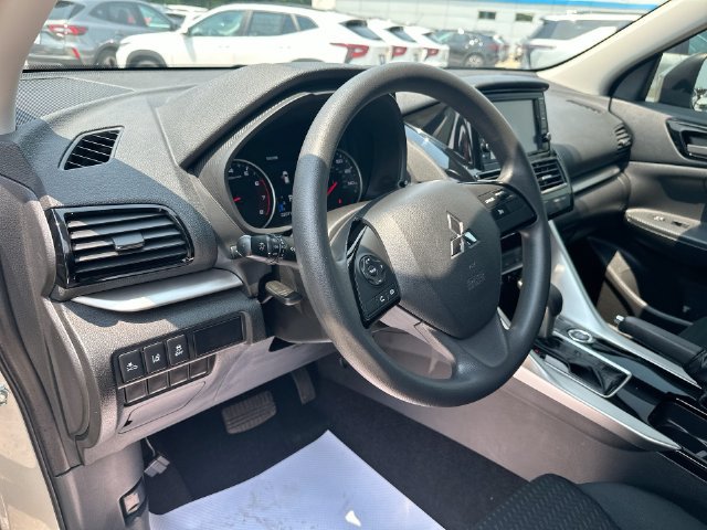 Used 2024 Mitsubishi Eclipse Cross ES AWD/4WD image 14