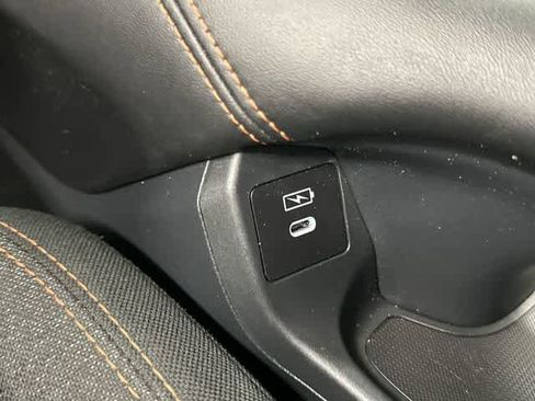 Used 2025 Honda HR-V Sport image 25