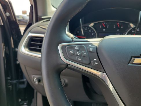 Used 2023 Chevrolet Equinox Premier AWD/4WD image 22