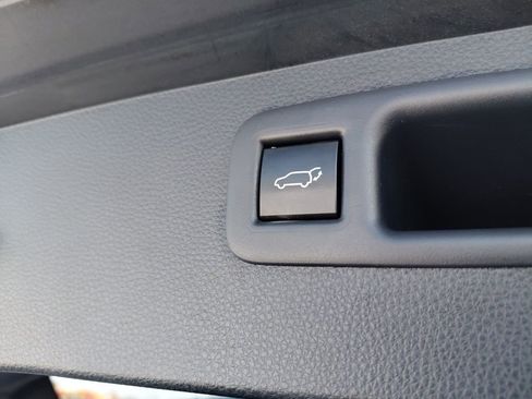 Used 2020 Toyota Highlander Platinum image 30