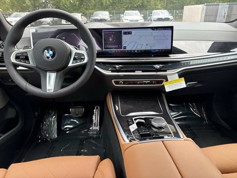 New 2026 BMW X5 xDrive40i w/ M Sport Package AWD/4WD image 17