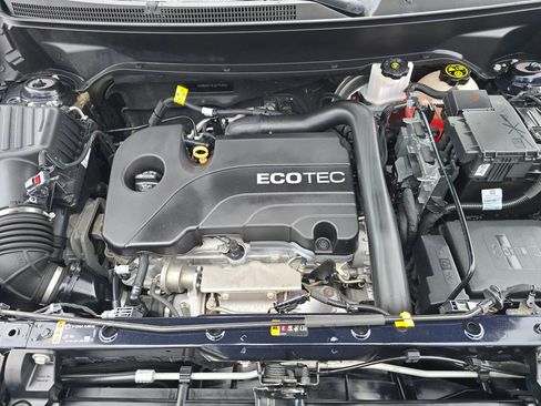 Used 2020 Chevrolet Equinox LT image 22