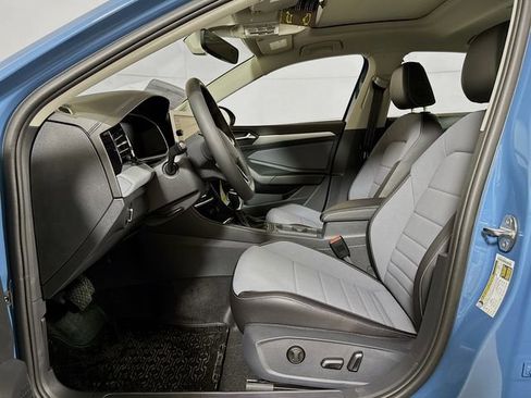 New 2026 Volkswagen Jetta SE image 11