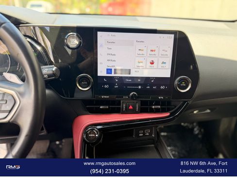Used 2023 Lexus NX 250 FWD w/ Towing Package (2000 Lbs) image 18