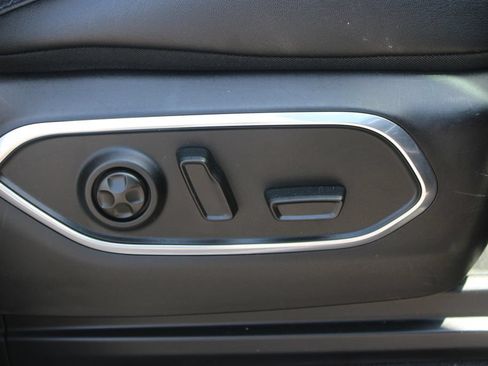 Used 2024 Jeep Wagoneer Series II AWD/4WD image 34