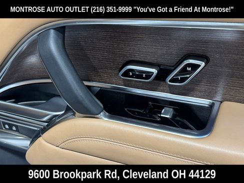 Used 2022 Land Rover Range Rover Long Wheelbase SE image 49