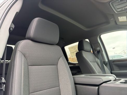 New 2026 GMC Sierra 1500 Elevation image 10