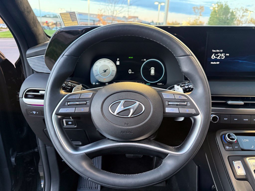 Used 2025 Hyundai Palisade Calligraphy AWD/4WD image 14