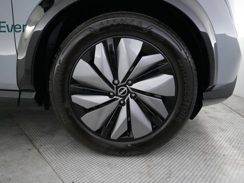 Used 2024 Nissan Ariya AWD image 20