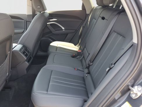 Used 2025 Audi Q5 Premium w/ Convenience Package AWD/4WD image 15