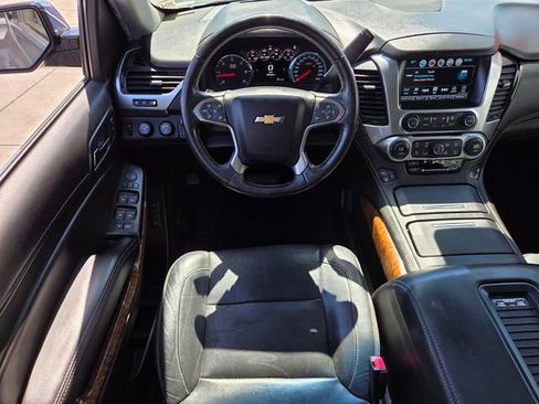 Certified 2018 Chevrolet Suburban Premier image 12