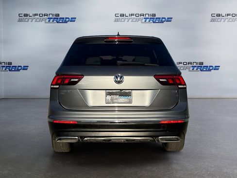 Used 2018 Volkswagen Tiguan SEL FWD image 6