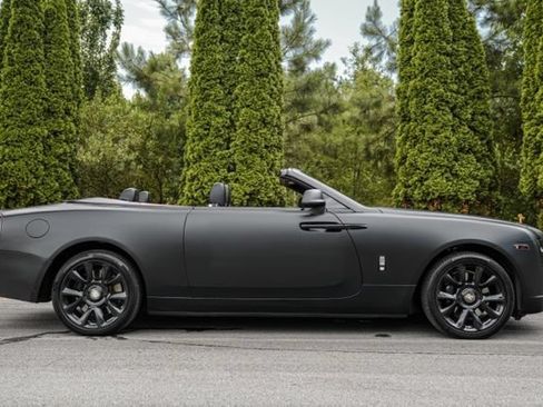 Used 2016 Rolls-Royce Dawn RWD image 19