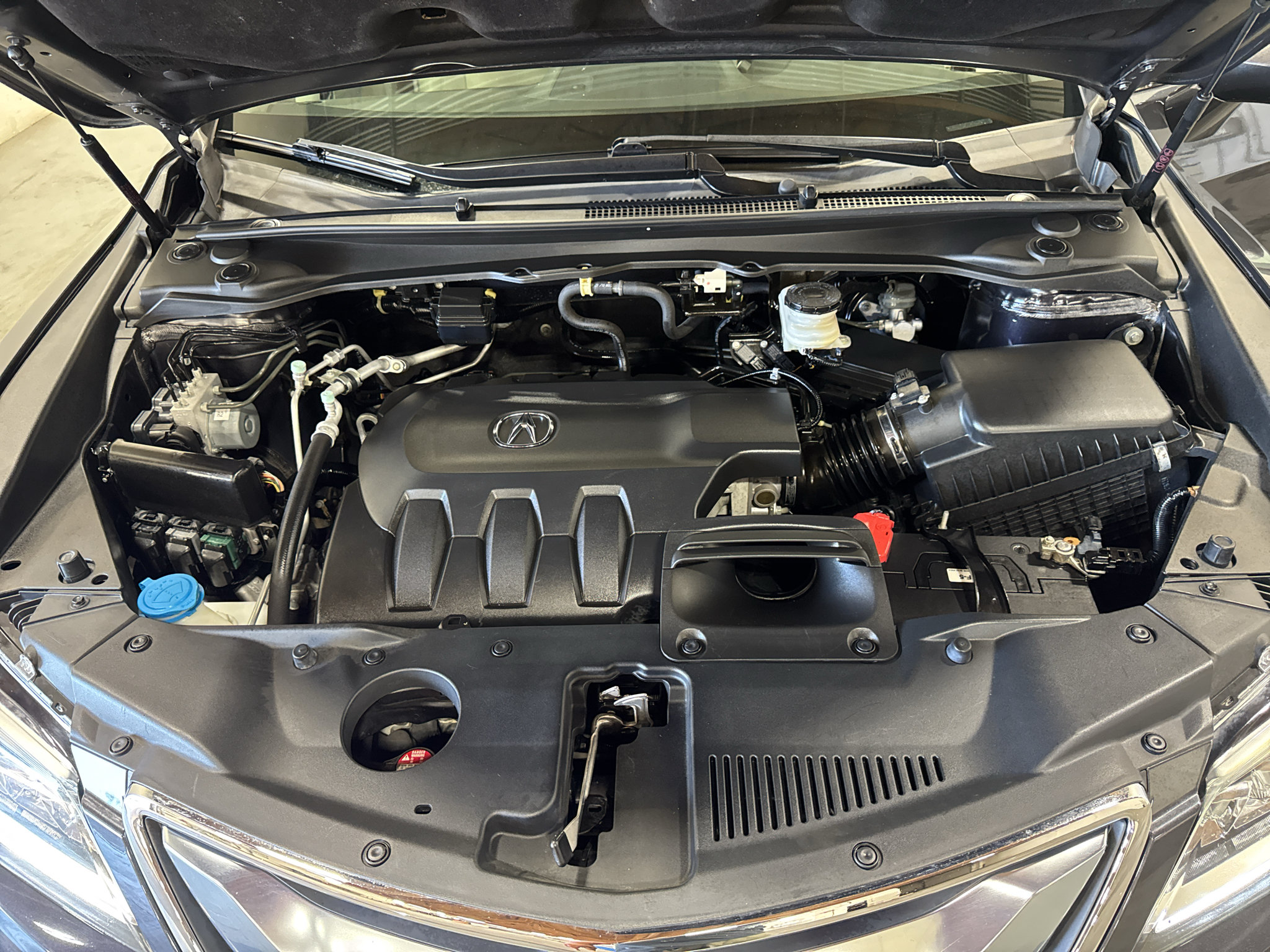 Used 2016 Acura RDX w/ Technology Package AWD/4WD image 32