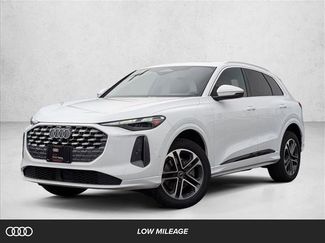 Certified 2025 Audi Q5 Premium w/ Convenience Package video 1