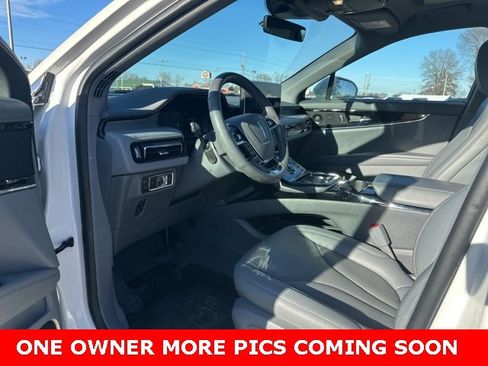 Used 2023 Lincoln Nautilus Reserve w/ Equipment Group 201A image 17