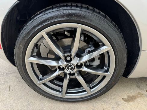 Used 2023 MAZDA MX-5 Miata Grand Touring RWD image 7