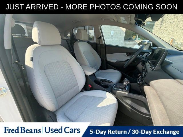 Used 2023 Hyundai Kona SEL w/ Cargo Package AWD/4WD image 16