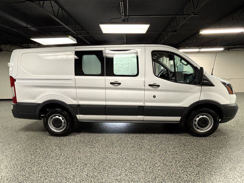 Used 2018 Ford Transit 150 130 Low Roof image 3