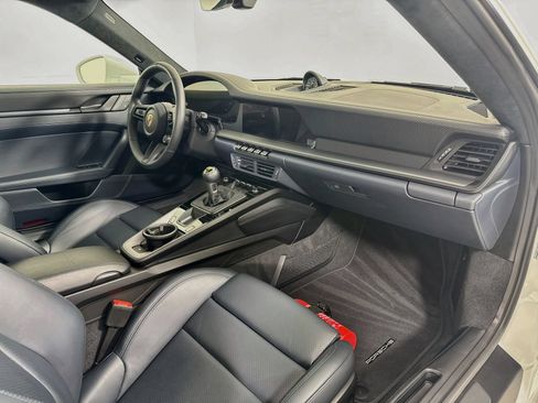 Used 2026 Porsche 911 GT3 RWD image 26