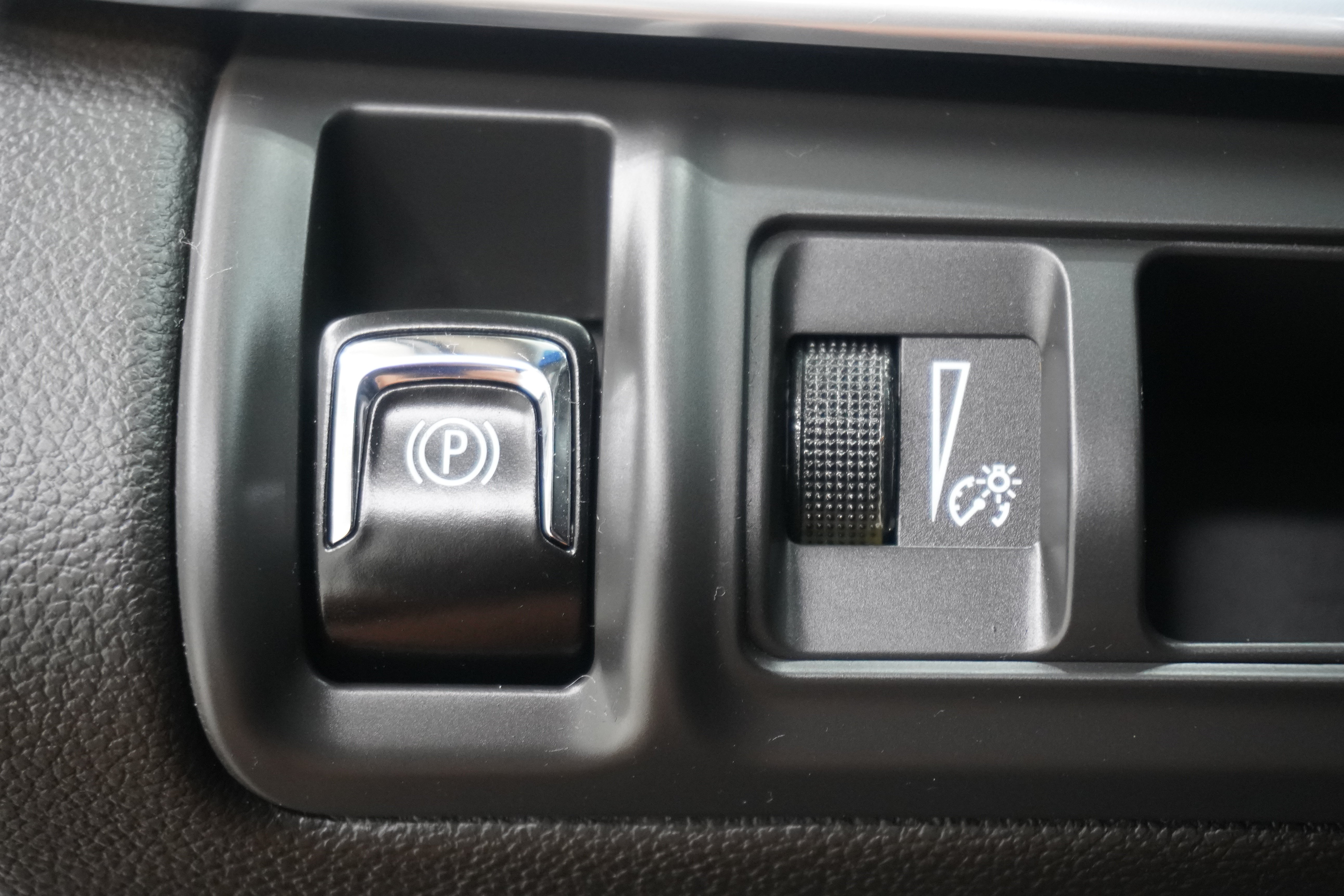Used 2016 Cadillac XTS Luxury w/ Driver Awareness Package FWD image 27