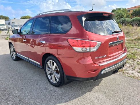 Used 2015 Nissan Pathfinder Platinum FWD image 8
