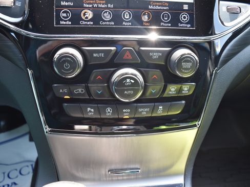 Used 2020 Jeep Grand Cherokee Laredo w/ Quick Order Package 2BN North AWD/4WD image 26