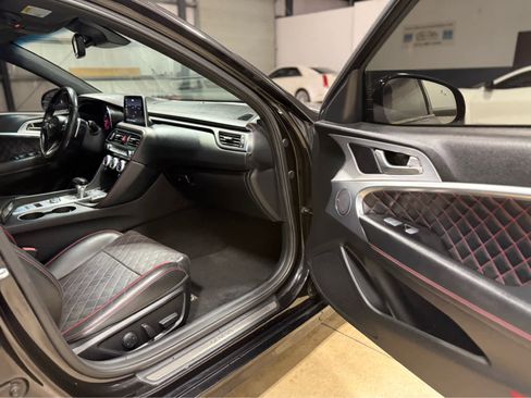 Used 2019 Genesis G70 3.3T Advanced w/ Sport Package image 40