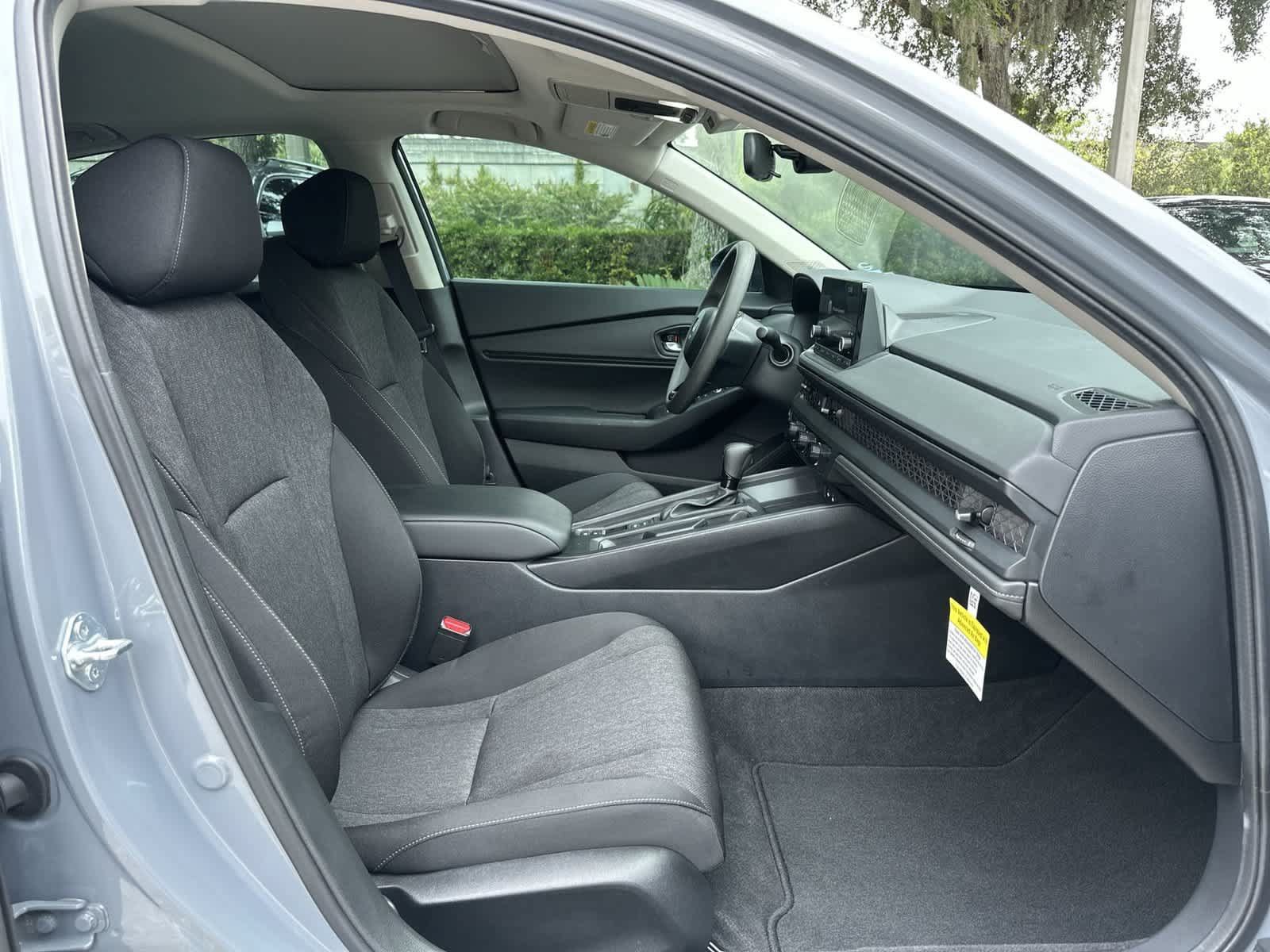 Used 2025 Honda Accord SE image 17
