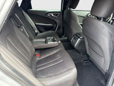 Used 2015 Chrysler 200 Limited w/ Comfort Group FWD image 13