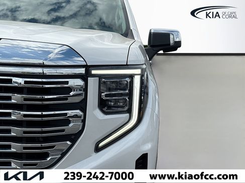Used 2023 GMC Sierra 1500 Denali w/ Denali Reserve Package image 9