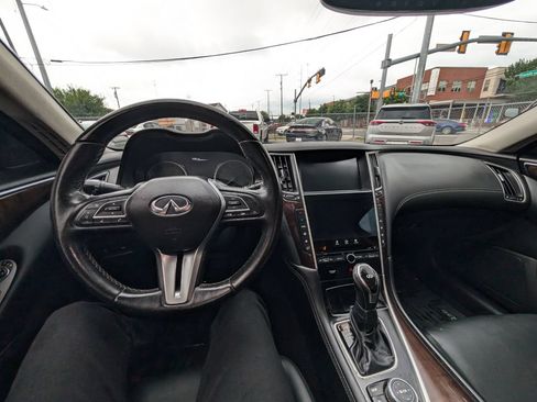 Used 2018 INFINITI Q50 Luxe AWD/4WD image 21
