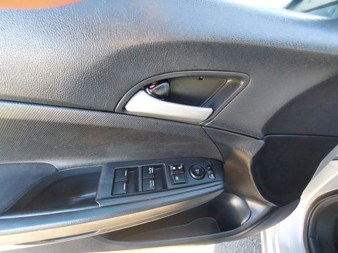 Used 2010 Honda Accord LX image 8