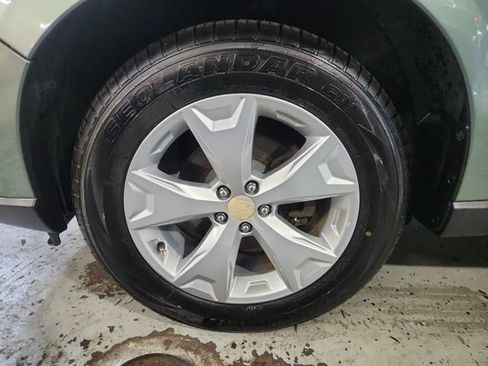 Used 2015 Subaru Forester 2.5i Limited AWD/4WD image 28